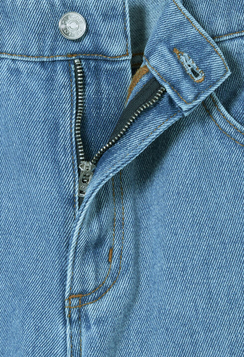 Baggy Wide-Leg Jeans