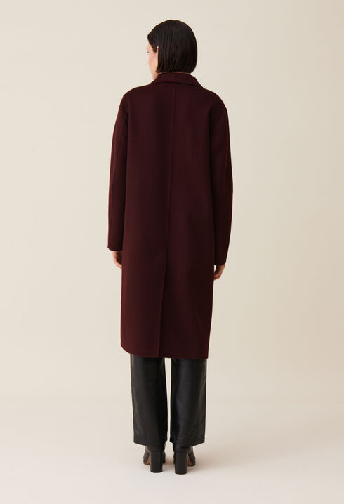 Long straight Bordeaux coat