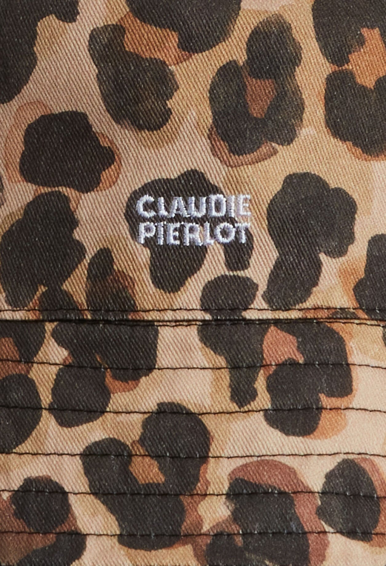 Leopard bucket hat