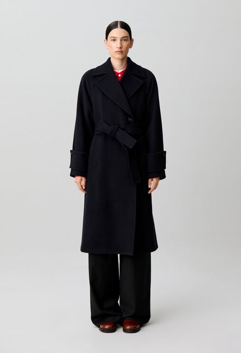 Straight coat with removable belt