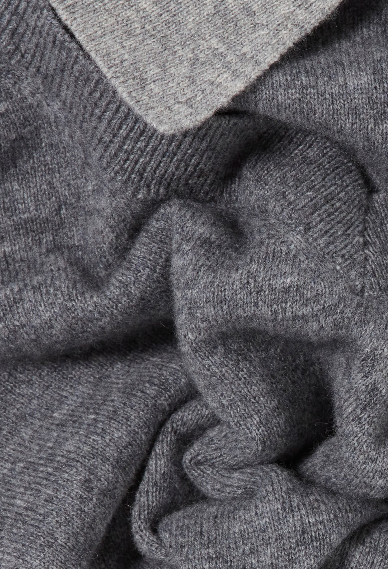 V-neck wool jumper