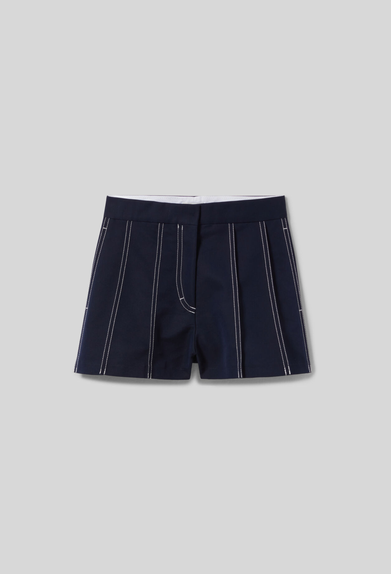 Pleated Contrast Shorts