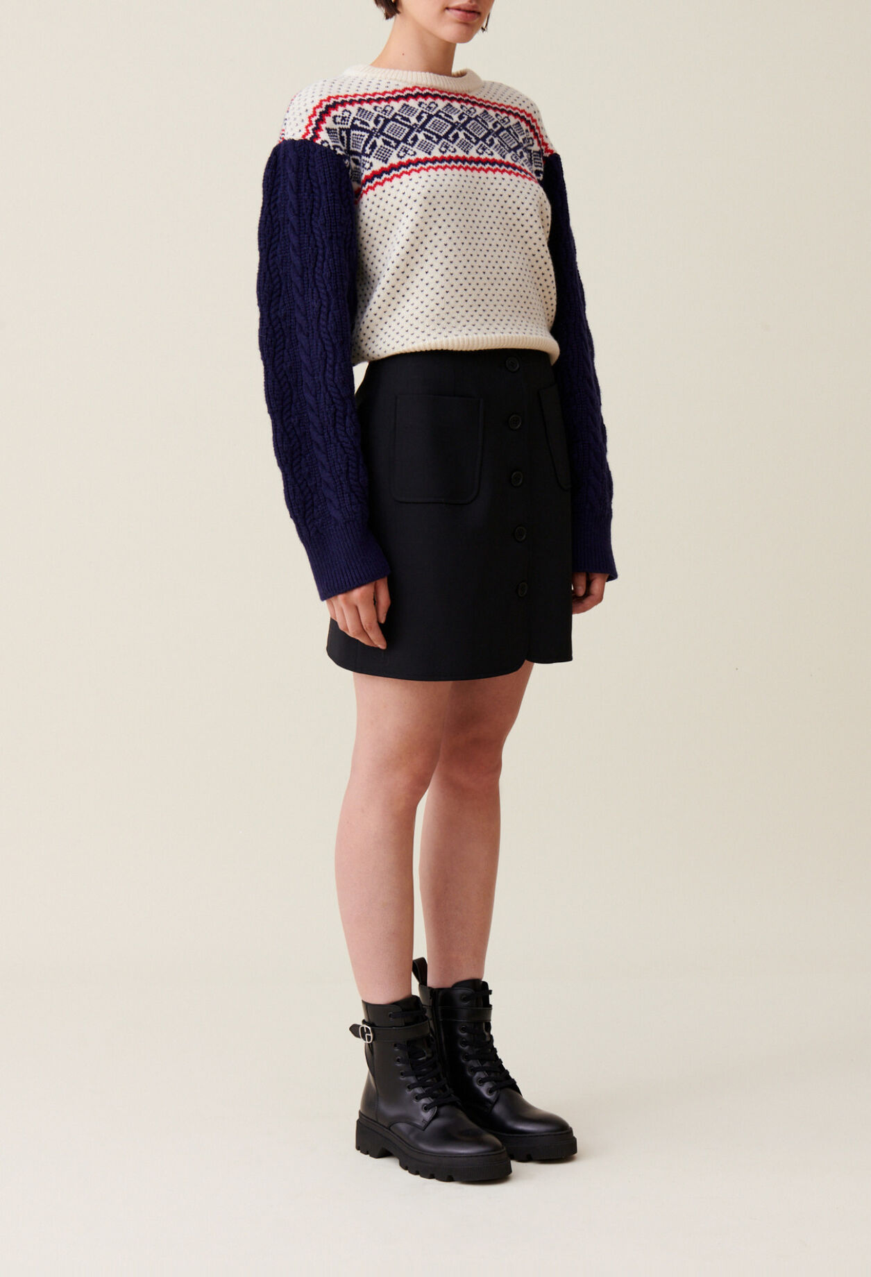 Round-neck patterned jumper