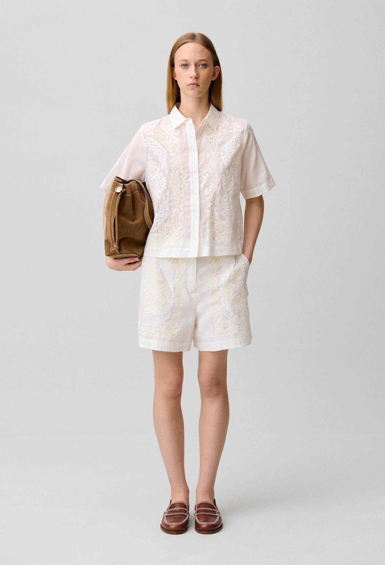 Embroidered cotton ramie shorts - Woman - Ecru - Claudie Pierlot