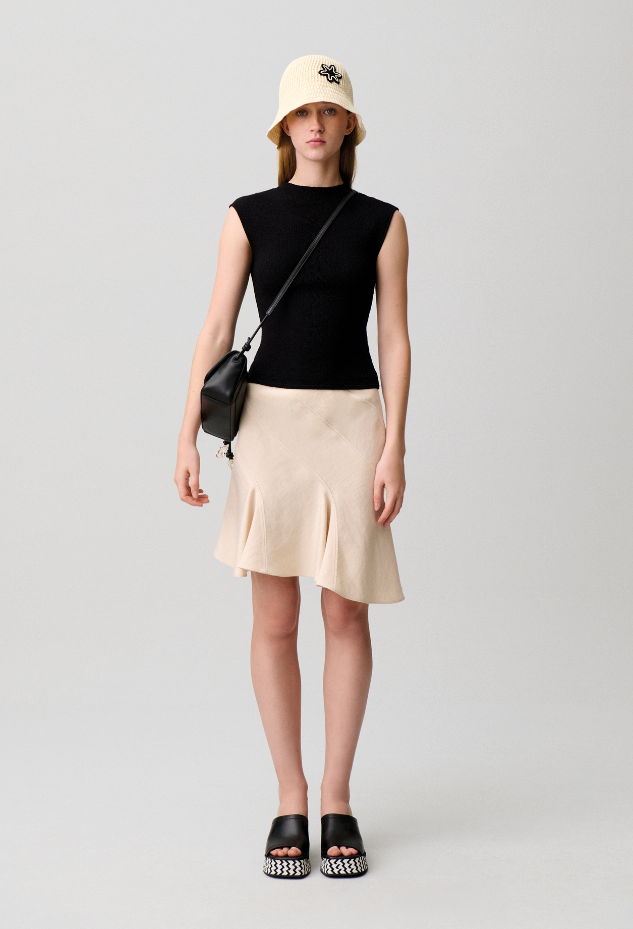 Sleeveless knit top - Woman - Black - Claudie Pierlot