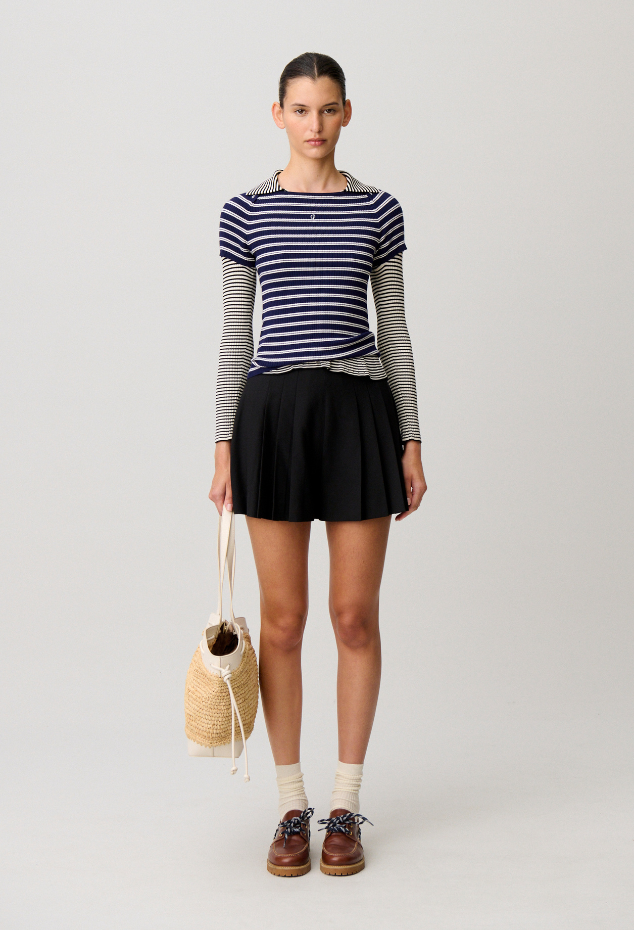 Black flared pleated shorts - Woman - Black - Claudie Pierlot